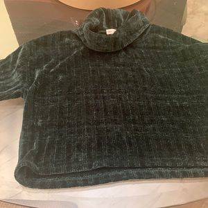 Hearts and hips velour turtleneck size large